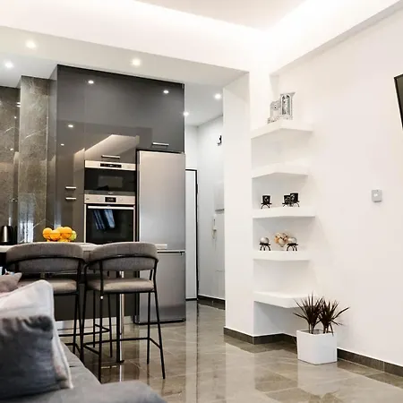 Larissa Railway &Metro Station Apartment Athens Exterior photo