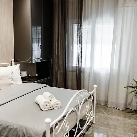 Larissa Railway &Metro Station Apartment Athens Exterior photo